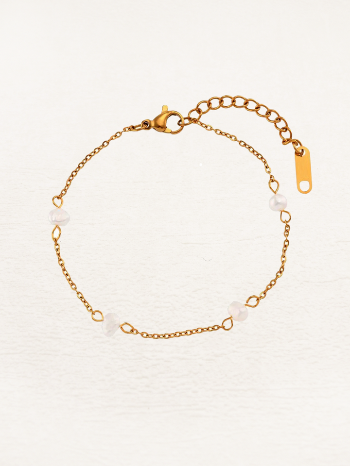 Zoella | Elegante Gouden Armband Met Zoetwaterparels | Tijdloze Look