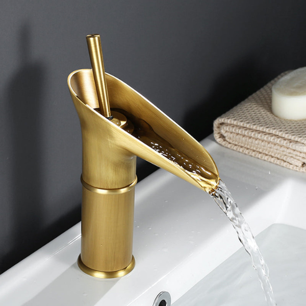 Doura | Antieke Waterval Wastafel Kraan | Voor De Badkamer