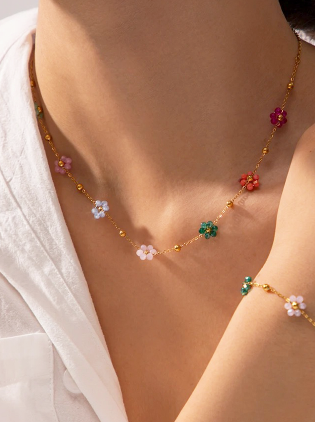 Zoella | Speelse Gouden Ketting Met Gekleurde Bloemen
