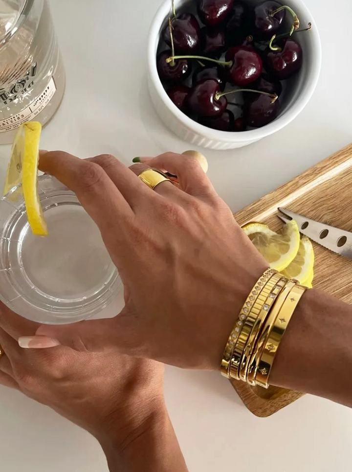 Zoella | Tijdloze Gouden Bangle | Elegante Uitstraling