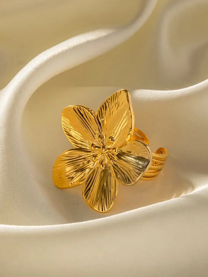 Zoella | Elegante Gouden Flower Blossom Statement Ring