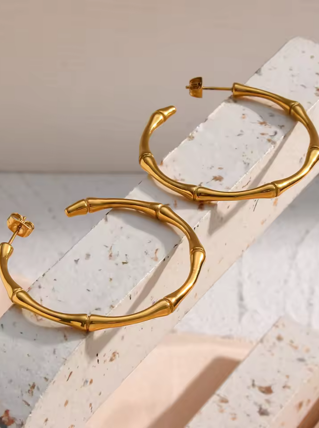 Zoella | Trendy Gouden Bamboe Oorringen | Gedurfde Look