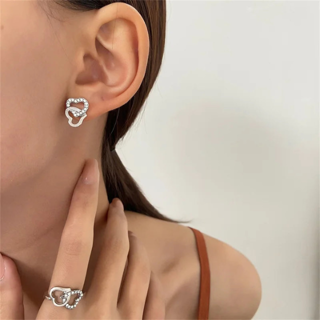 Fluro | Sieradenset Met 4 Prachtige Stukken | Ring, Oorbellen, Armband En Ketting