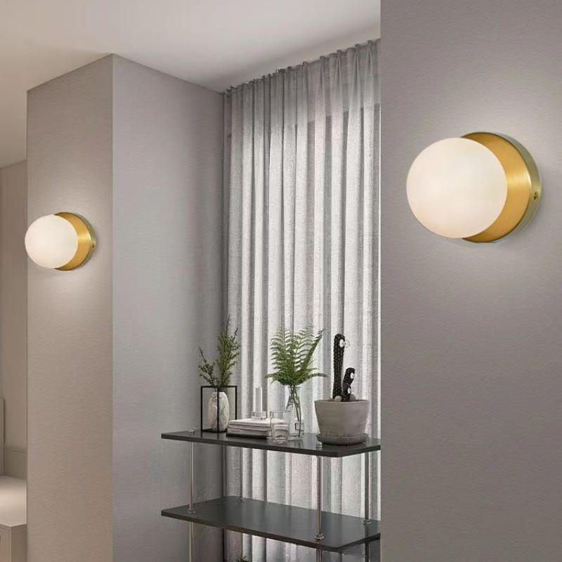 Demora | Luxe Wandlamp | Moderne LED Wandverlichting Met Glazen Bol