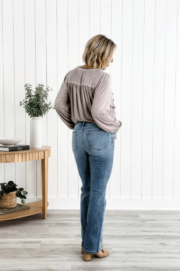 Emella | Vintage Bootcut Jeans | Dames Broek - Sorata
