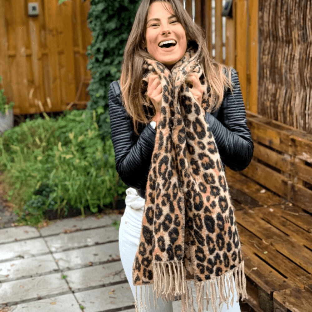Livi | Luxe Gebreide Sjaal met Luipaard Print - Sorata
