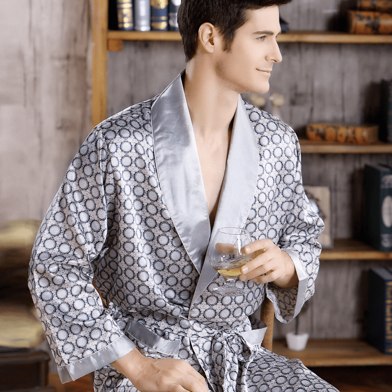 Luka | Luxe Satijnen Heren Badjas met Gouden Print voor Ontspanning - Sorata