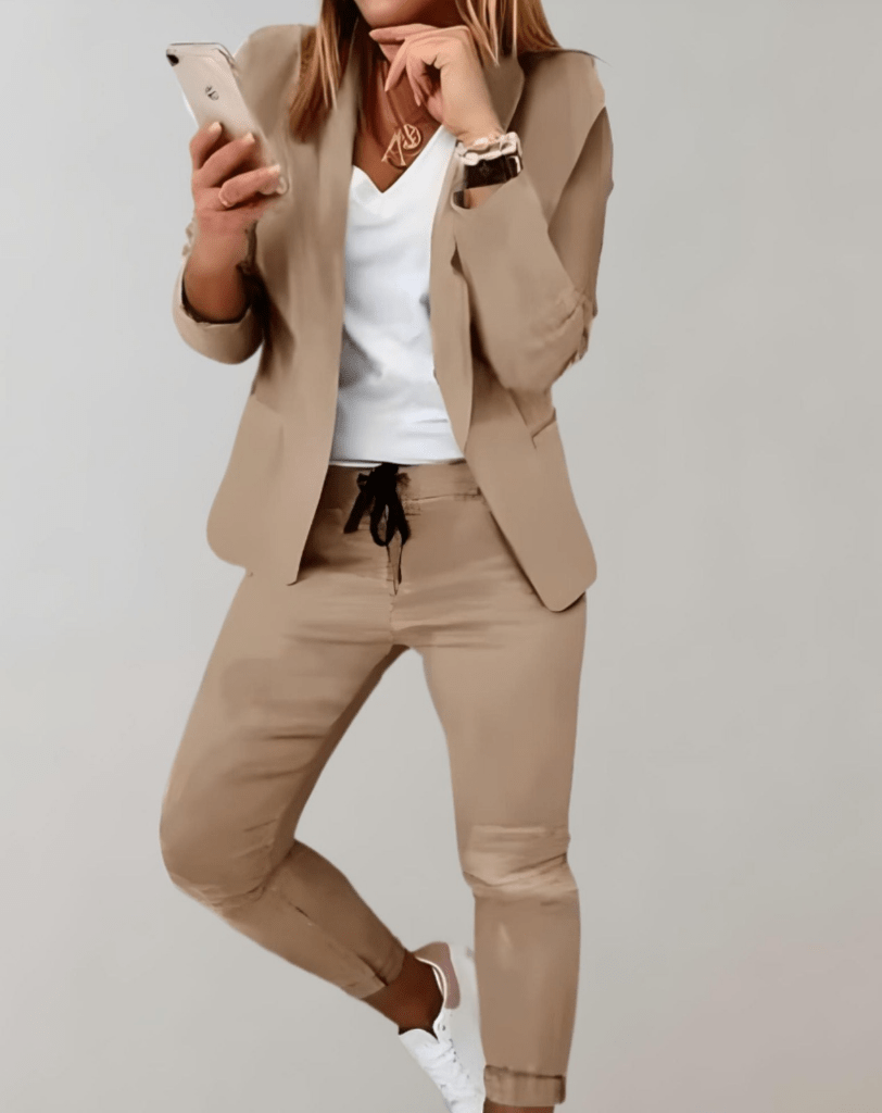 Mary | Tweedelige Set met Getailleerde Geruite Blazer en Bijpassende Broek - Sorata