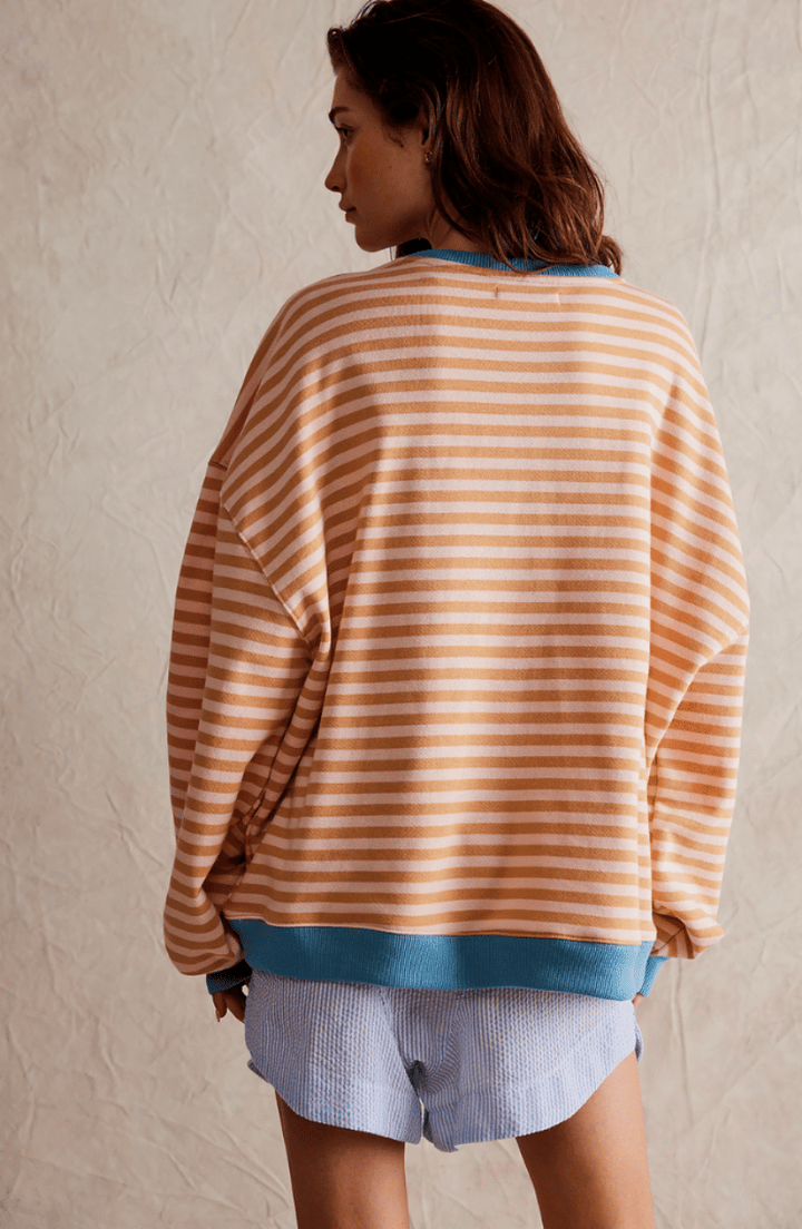 Noa | Gestreepte Oversized Dames Trui | Trendy & Retro Ontwerp - Sorata