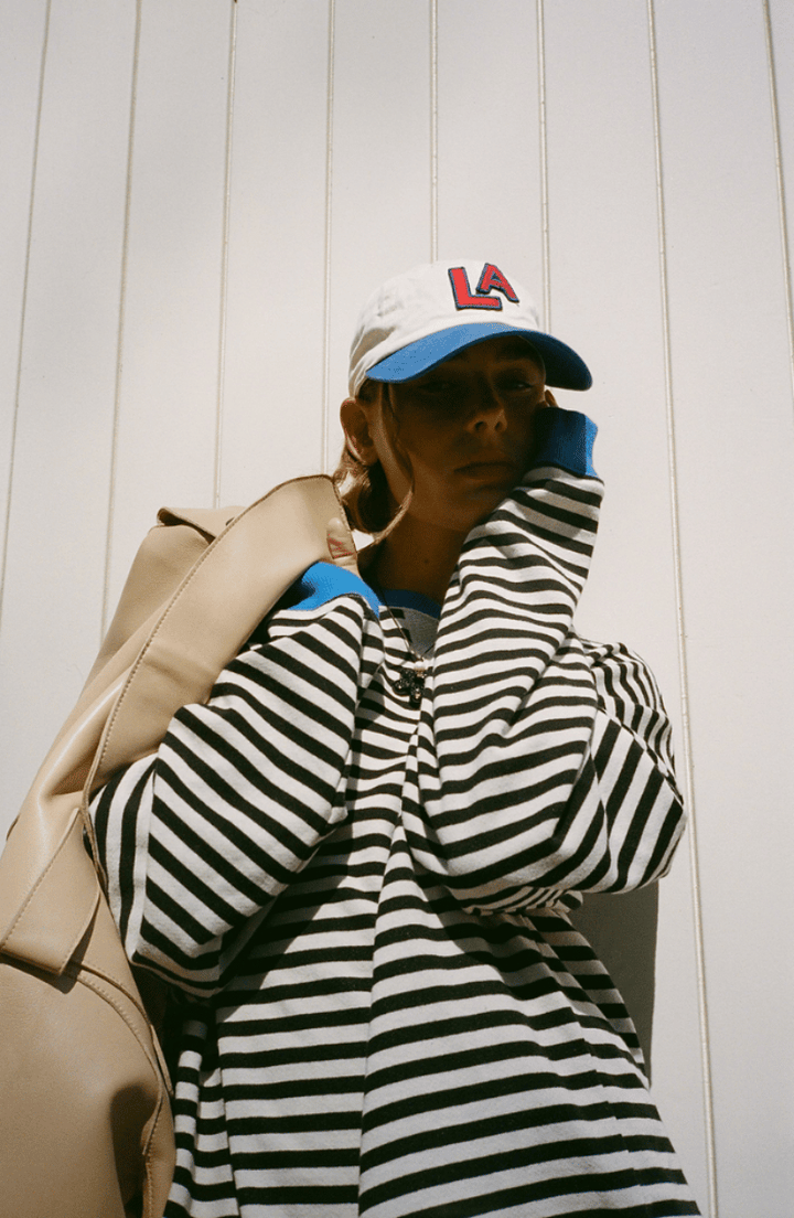Noa | Gestreepte Oversized Dames Trui | Trendy & Retro Ontwerp - Sorata
