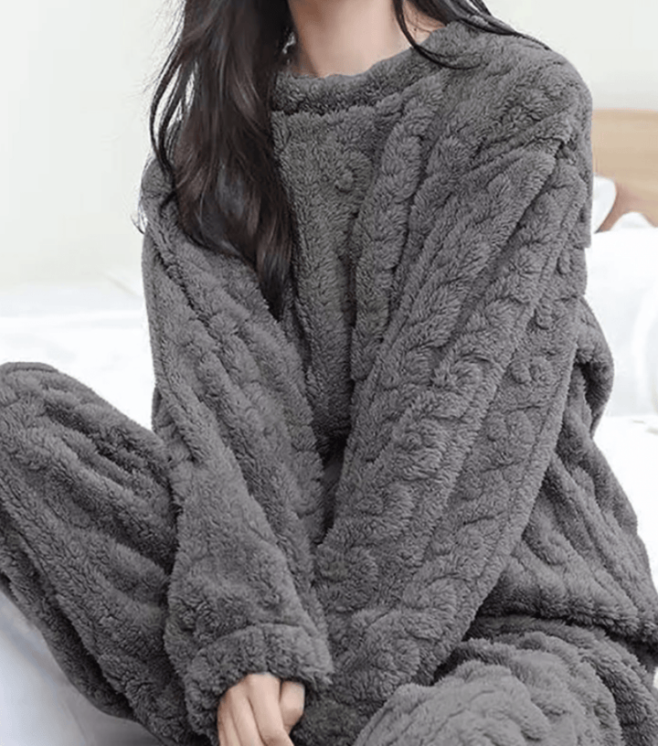 Nori | Ultrazachte Fleece Dames Pyjama Set Met Comfortabele Pasvorm - Sorata