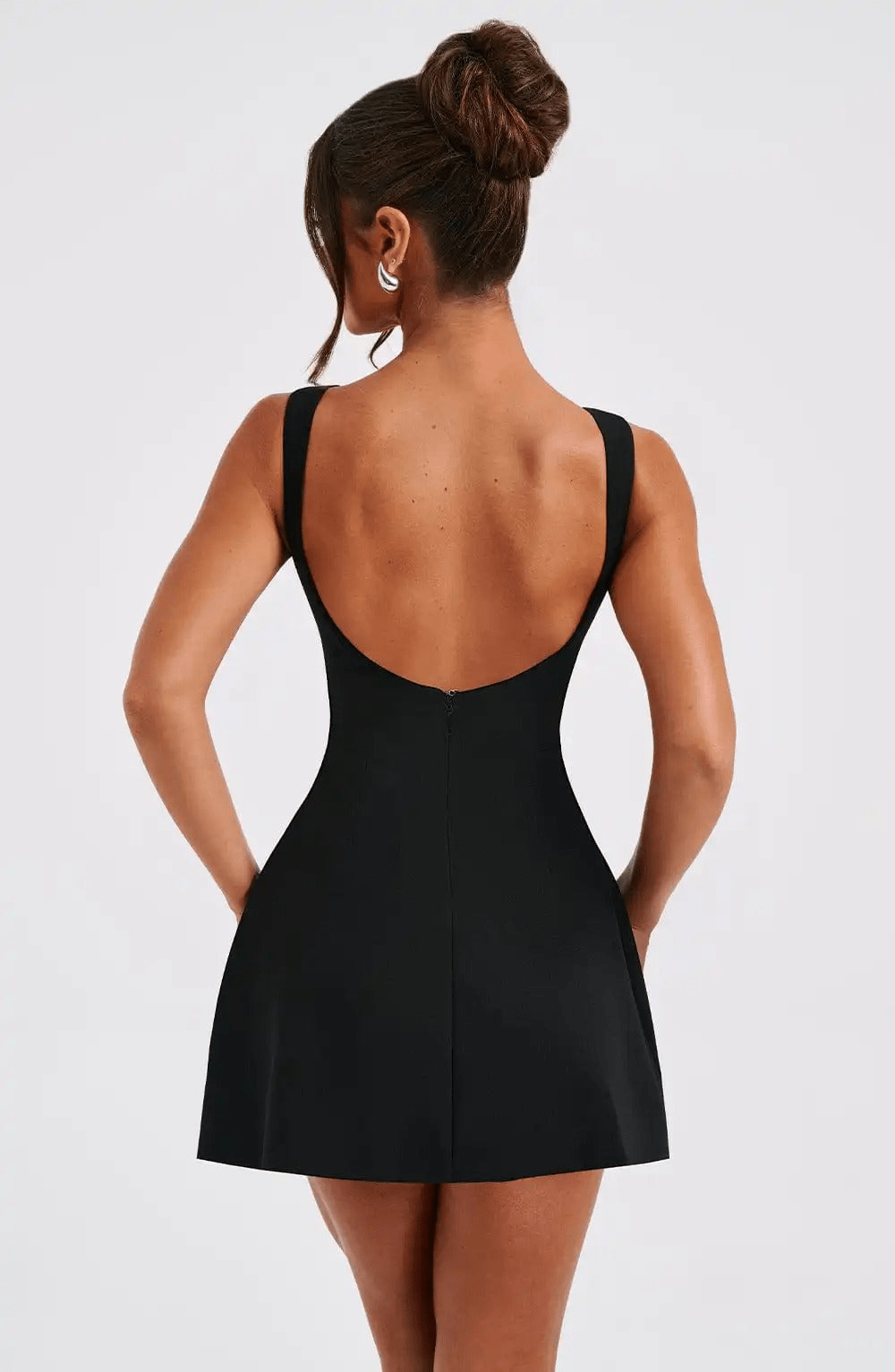 Seline | Dames Mini - Jurk | Mouwloze En Rugloze Ontwerp - Sorata